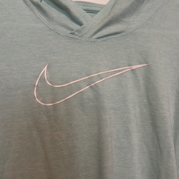 Nike Pullover - Picture 2 of 4